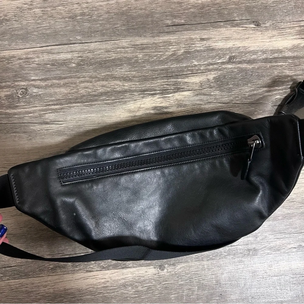 COACH - Track Belt Bag